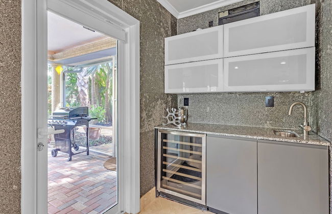 Chic 3BR Sanctuary Steps From The Drive Paradise - Foto 27