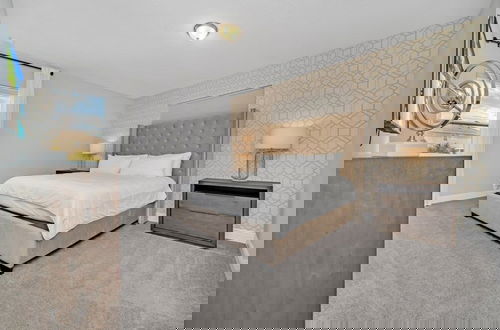 Foto 2 - Brand New Encore Resort 5 Bed Resort Home 5 Bedroom Villa