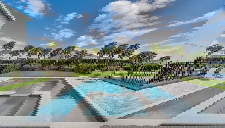 Foto 1 - Brand New Encore Resort 5 Bed Resort Home 5 Bedroom Villa
