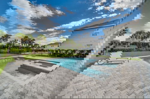 Foto 34 - Brand New Encore Resort 5 Bed Resort Home 5 Bedroom Villa