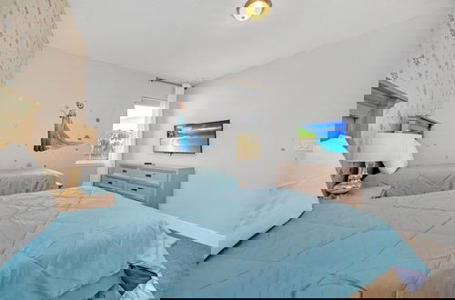 Foto 5 - Brand New Encore Resort 5 Bed Resort Home 5 Bedroom Villa