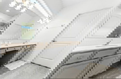 Foto 36 - Elegant & Fun Pool/spa Games Room! 12 Bedroom Villa
