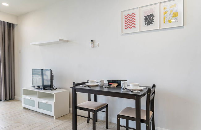 OYO Home 44050 Essential Studio Empire Marriot - Foto 12