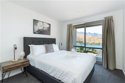 Photo 2 - One Bedroom Unit with Panoramic Views