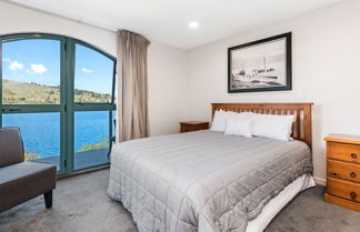 Photo 3 - LAKEFRONT LIVING AT REMARKABLES - EAST