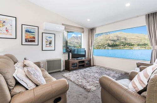 Photo 9 - LAKEFRONT LIVING AT REMARKABLES - EAST