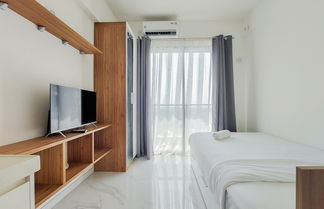 Foto 2 - Modern And Comfort Studio Apartment At Sky House Bsd