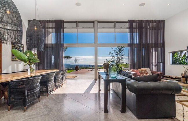 Your Luxury Escape - Horizon - Photo 1