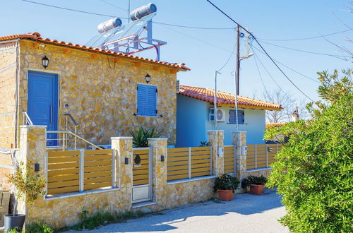 Photo 25 - Maritinas Stone Apartment On The Beach