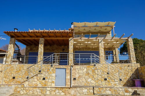 Photo 16 - Maritinas Stone Apartment On The Beach