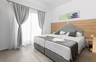 Photo 3 - Kolymbia Dreams 3 Bedroom With Private Pool