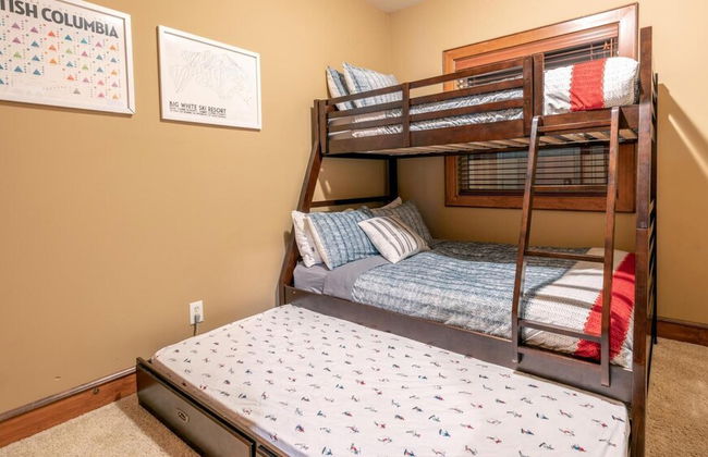I Spy - Cozy Pet Friendly, Ski In/Ski Out Condo with Private Hot Tub - Foto 3