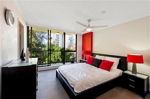 Photo 2 - Holiday Resort Apts in Surfers Paradise