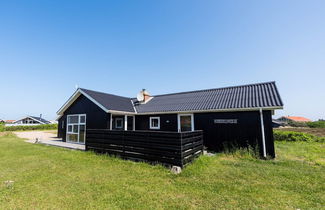 Photo 1 - 6 Person Holiday Home in Hvide Sande