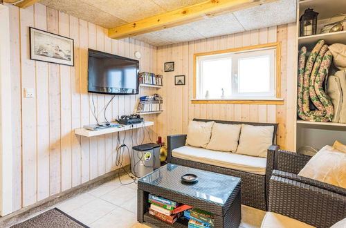 Photo 12 - 6 Person Holiday Home in Hvide Sande