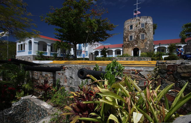 Castle Villas at Bluebeard's - Photo 25