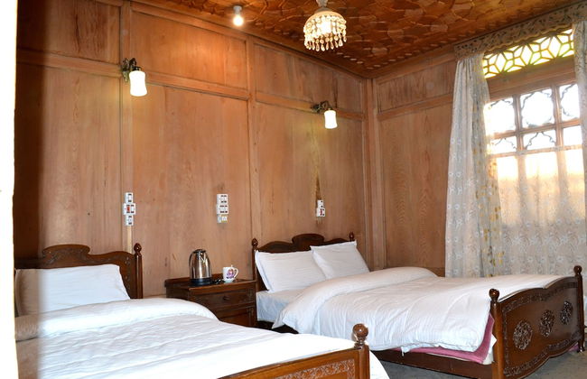 Appollo eleven group of houseboats - Photo 2