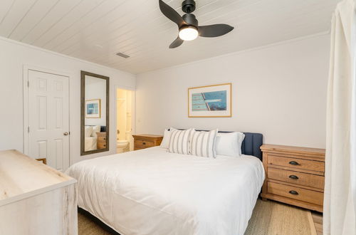 Photo 3 - Twin Fin by Avantstay Walk to the Beach - Chic 30A Retreat