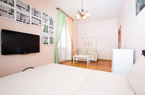 Photo 3 - Apartlux on Karetnyy Ryad