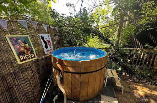 Photo 15 - Remarkable Boultons Barn With hot tub