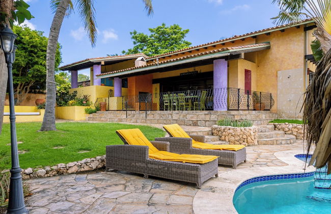 Mexican Style Villa With Private Pool, Free Utilities - Photo 44