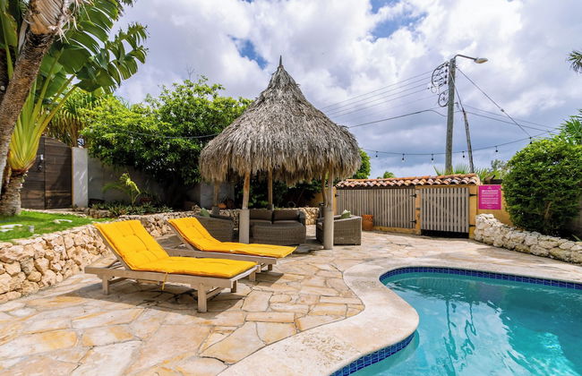 Mexican Style Villa With Private Pool, Free Utilities - Photo 43