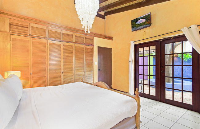 Mexican Style Villa With Private Pool, Free Utilities - Photo 24