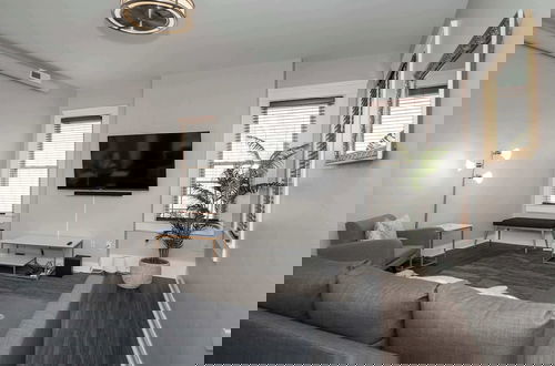Photo 11 - Heart of Mainstrasse Apt 3