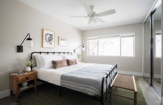 Photo 3 - Seashore IV by Avantstay Comfortable La Jolla Flat 5mins From the Beach