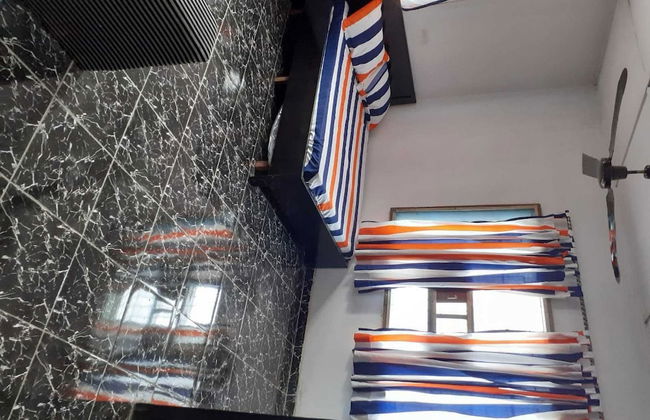 Impeccable 3-bed Apartment Located in Lagos - Foto 3