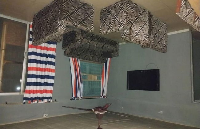 Impeccable 3-bed Apartment Located in Lagos - Foto 8