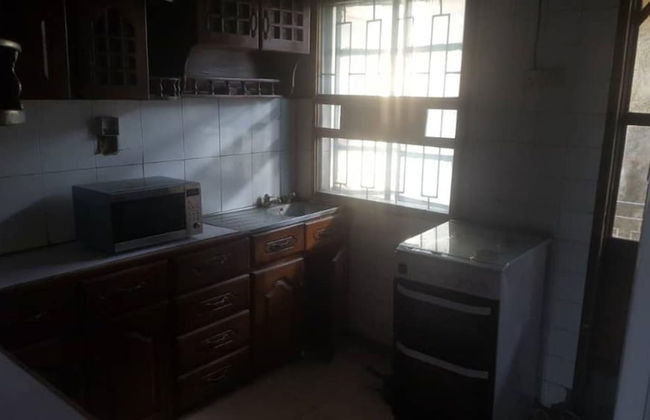 Impeccable 3-bed Apartment Located in Lagos - Foto 5