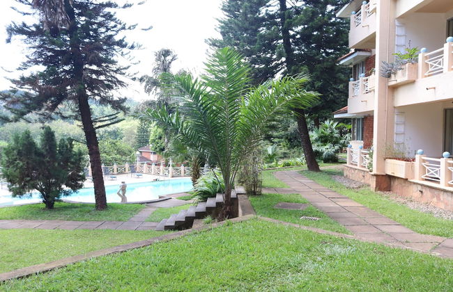 Golf Course Apartments - Foto 41