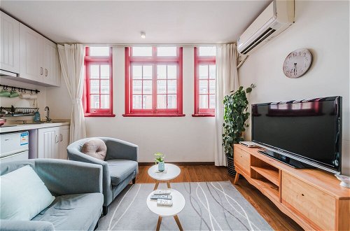 Foto 15 - Cozy Apartment Best Location 302