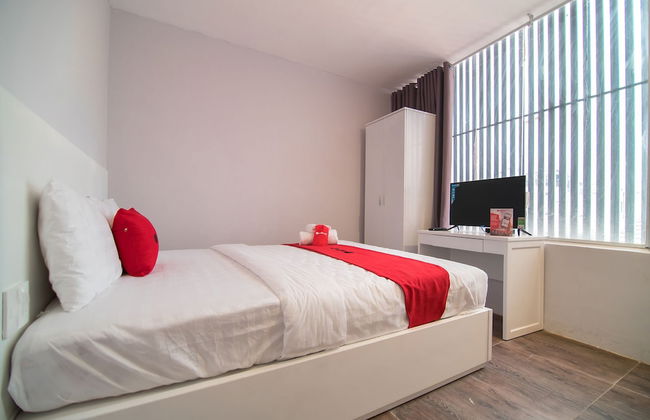 RedDoorz Plus near Tan Dinh Market 2 - Foto 13