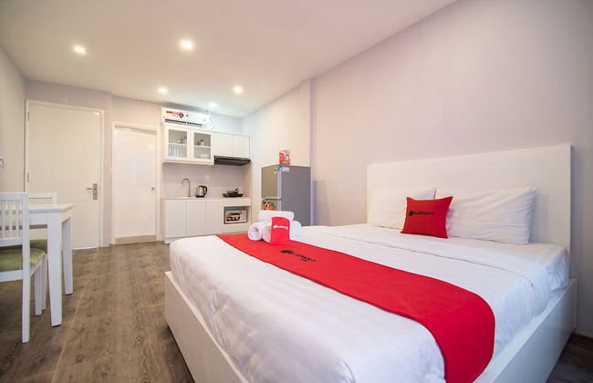 RedDoorz Plus near Tan Dinh Market 2 - Foto 8