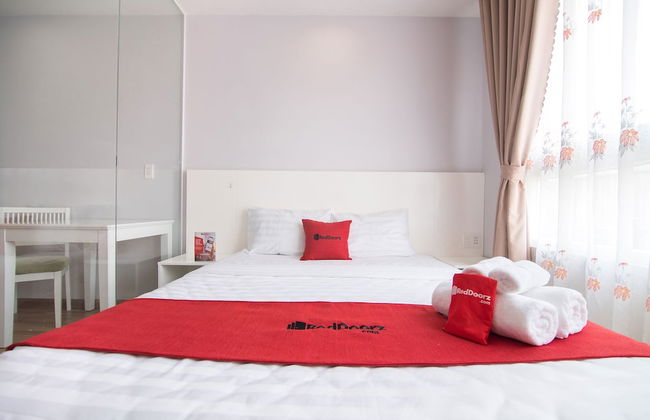 RedDoorz Plus near Tan Dinh Market 2 - Foto 37