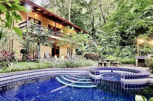 Foto 54 - Toucan Villa Family Home w Private Pool Garden AC