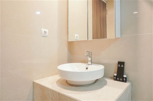 Photo 19 - Fully Furnished with Comfortable Design 2BR Harco Mangga Besar Apartment