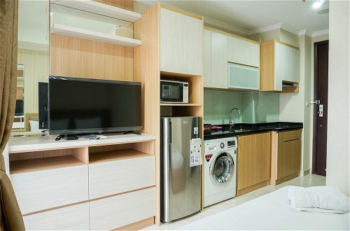 Foto 6 - Tranquil and Well Appointed Studio Apartment at Menteng Park