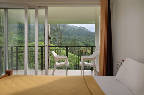 Photo 9 - The Z Villa One by Vista Rooms