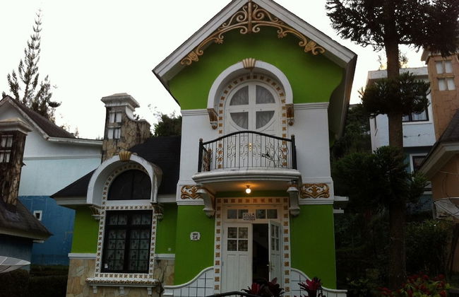 Villa Kota Bunga Dahlia - Foto 1