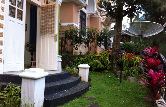 Villa Kota Bunga Dahlia - Foto 14