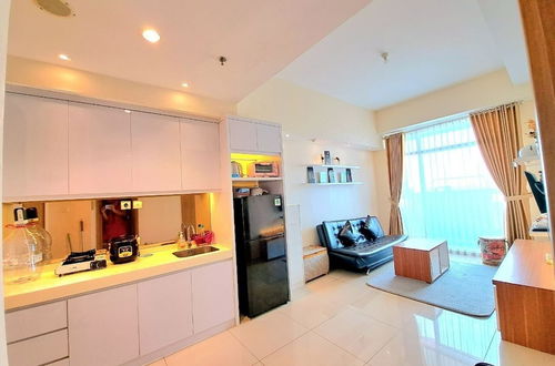 Photo 41 - Treepark City Apartement by Echa