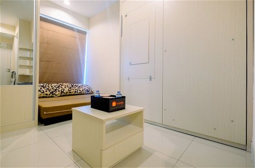 Foto 18 - Unique Studio Room with Multifunction Bed @ Grand Kamala Lagoon Apartment