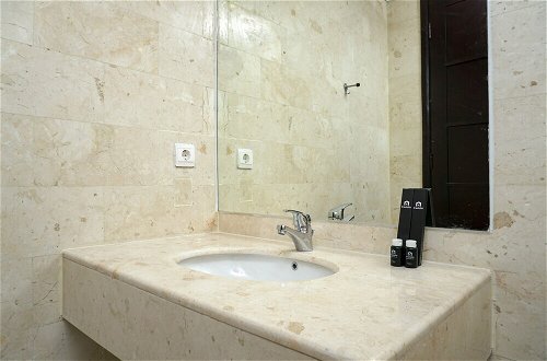 Photo 16 - Luxury 2BR at The Empyreal Condominium Epicentrum Apartment