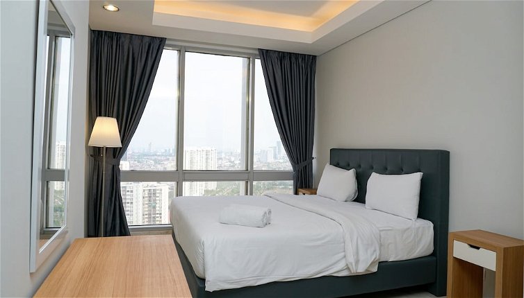 Photo 1 - Luxury 2BR at The Empyreal Condominium Epicentrum Apartment