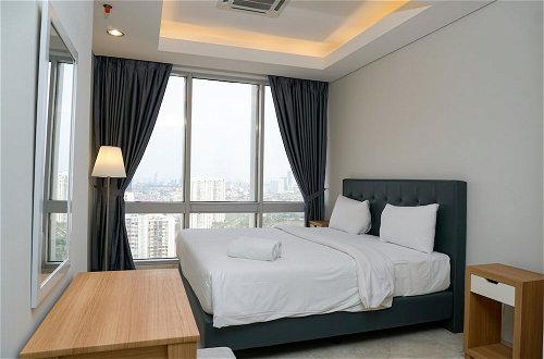Photo 1 - Luxury 2BR at The Empyreal Condominium Epicentrum Apartment