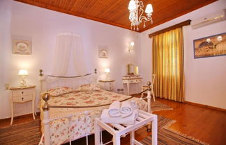 Foto 2 - Villa Yiannoula With Amazing sea View at Skopelos Old Port