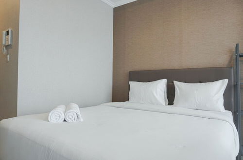 Photo 5 - Stunning and Good Location Studio at Menteng Park Apartment